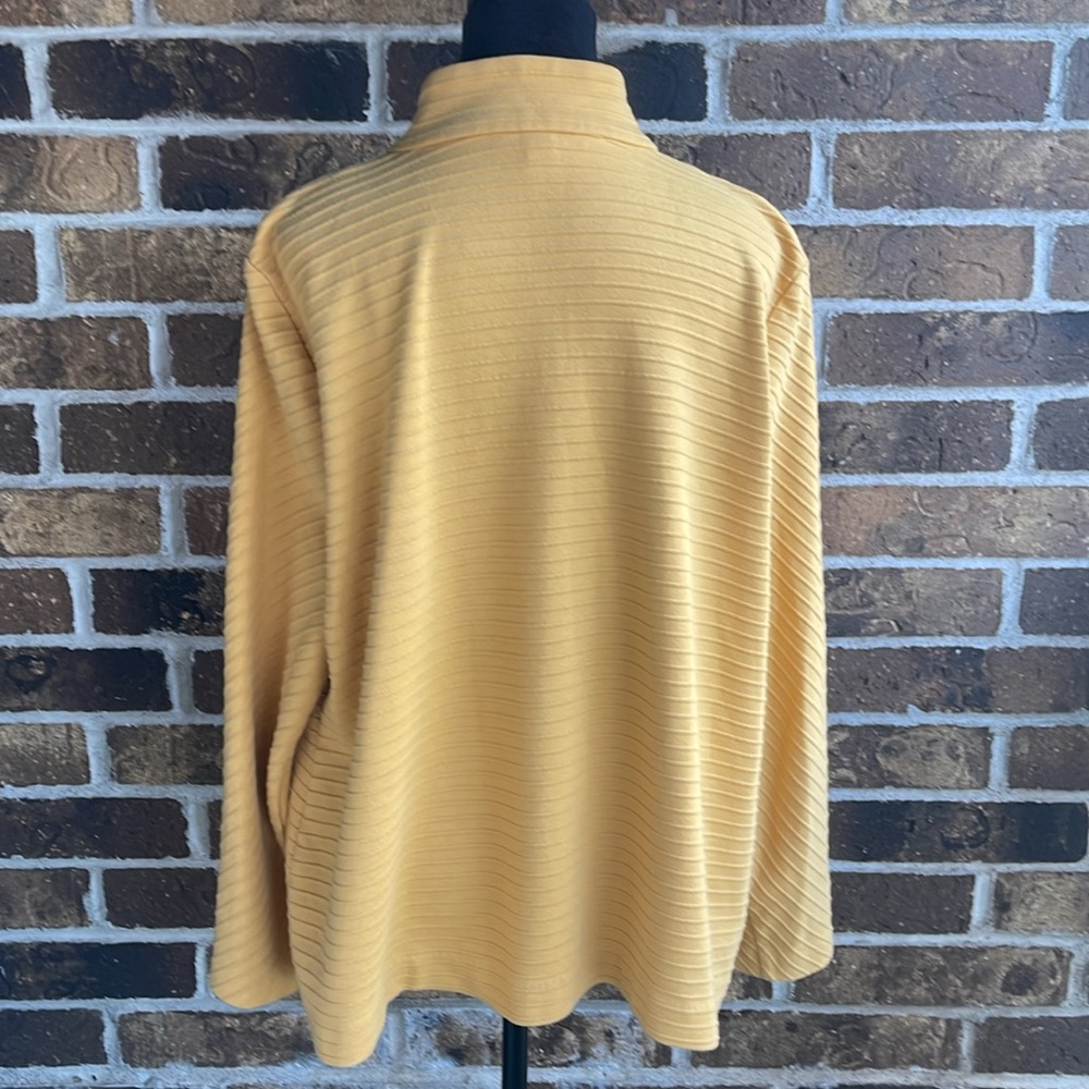Lightweight M Collection Yellow Jacket - Picture 3 of 4